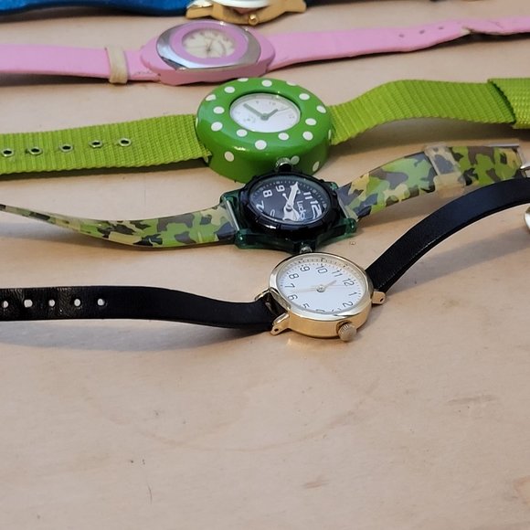 Watch Lot 5 Fashion Watches Assorted Colors Styles As Is Not Tested For Parts - Picture 14 of 14